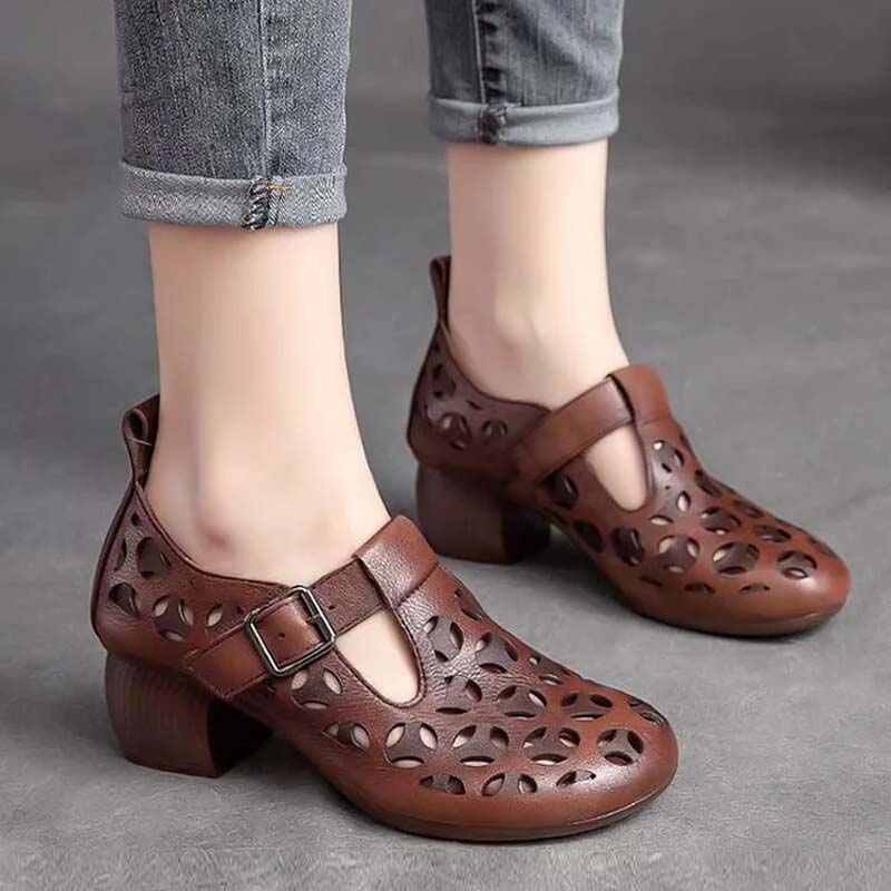 Modische Damen Freizeitschuhe im Ethno-Stil