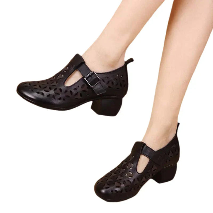 Modische Damen Freizeitschuhe im Ethno-Stil