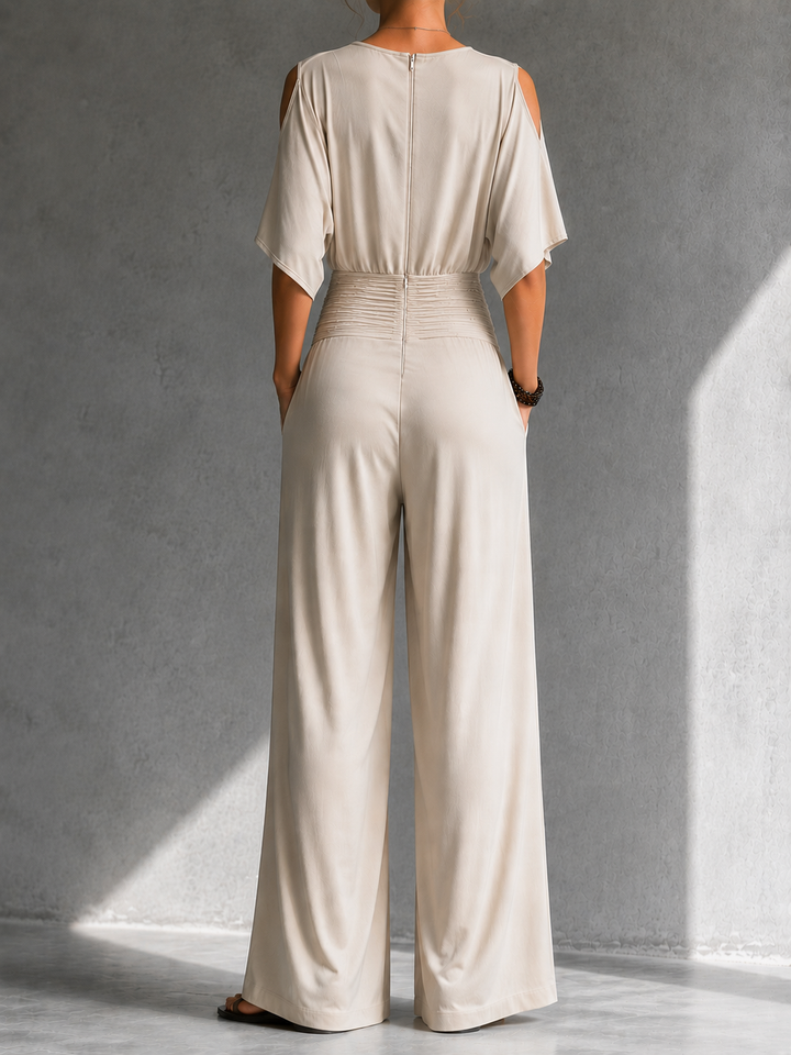 Elegante Damen Kombination mit Wickeloberteil und weitem Bein