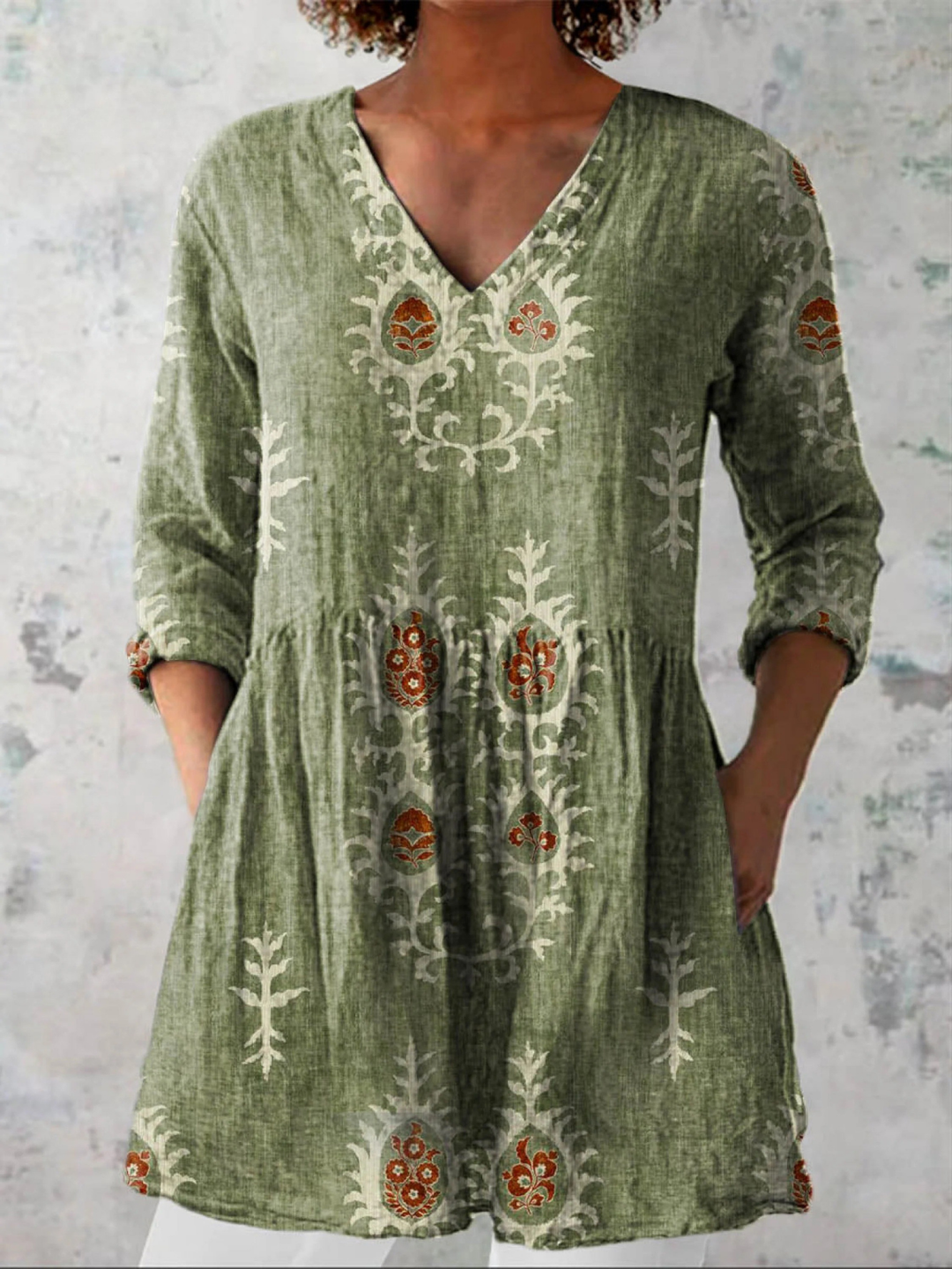 Ausdrucksstarke Lange Damen Bluse mit Muster