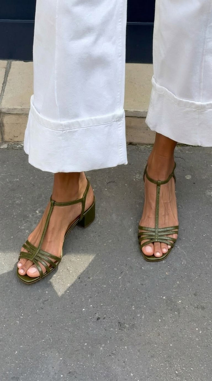 Elegante Damen Sandalen mit Blockabsatz und Metallschnalle
