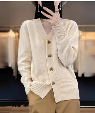 Eleganter Herzknopf Damen Cardigan