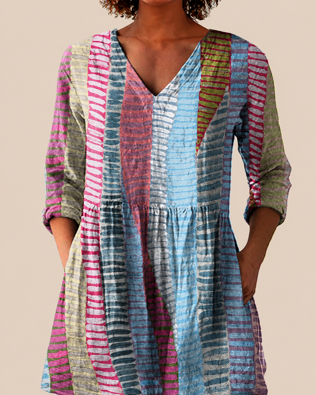 Ausdrucksstarke Lange Damen Bluse mit Muster