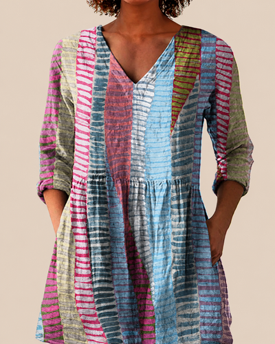 Ausdrucksstarke Lange Damen Bluse mit Muster
