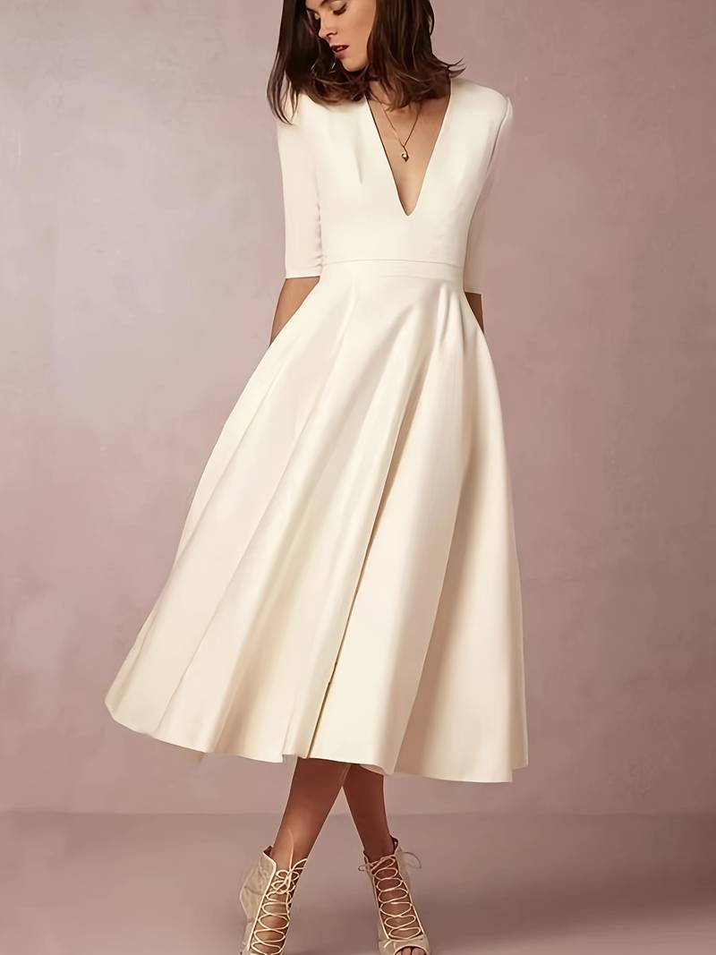 Elegantes Schickes Damen Kleid mit V-Ausschnitt