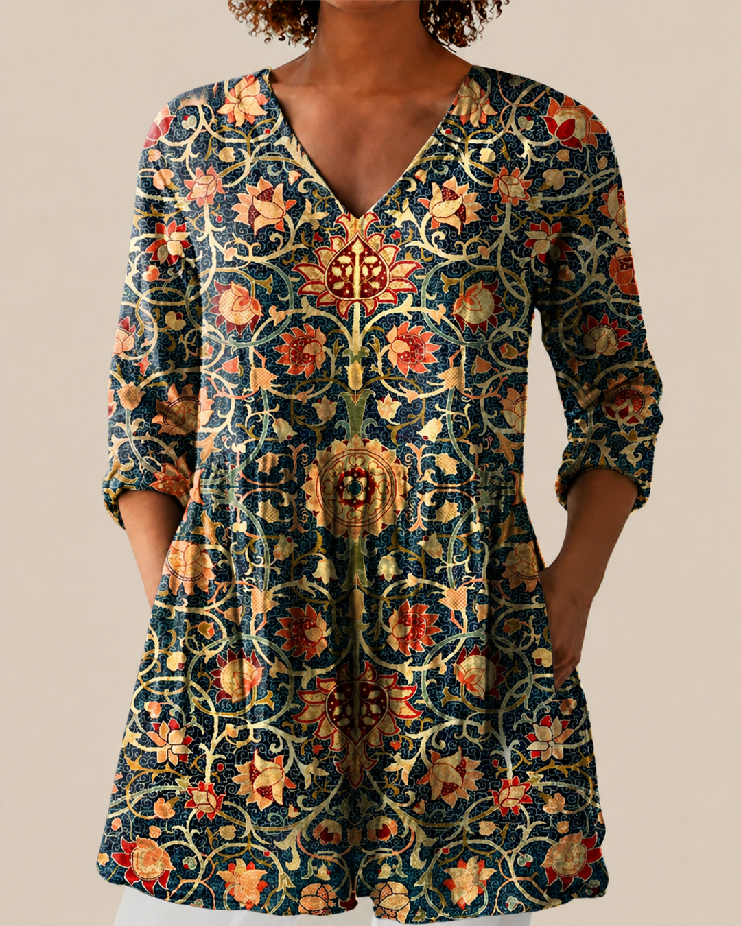 Ausdrucksstarke Lange Damen Bluse mit Muster