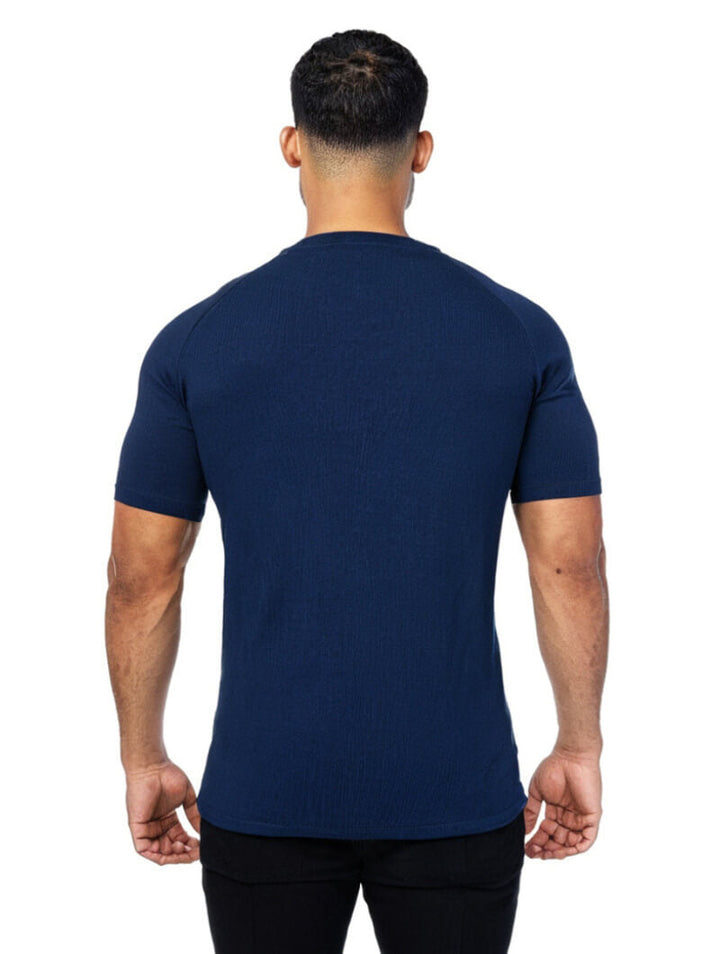 Man wearing a Balinaro Aleano black t-shirt 3 pack for men - classic wardrobe set