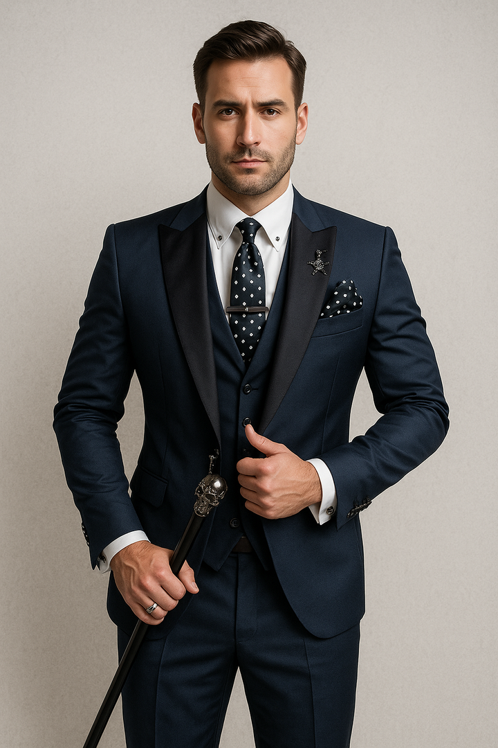 Eleganter Slim-Fit Herren Dreiteiler-Anzug mit Spitzrevers