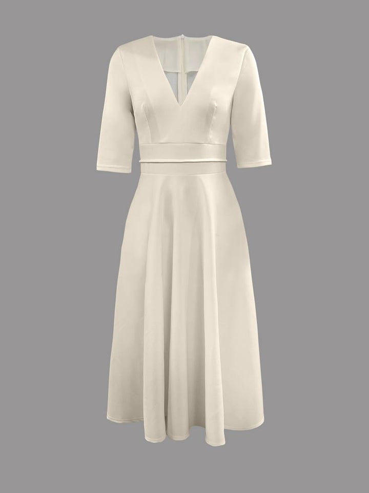 Elegantes Schickes Damen Kleid mit V-Ausschnitt