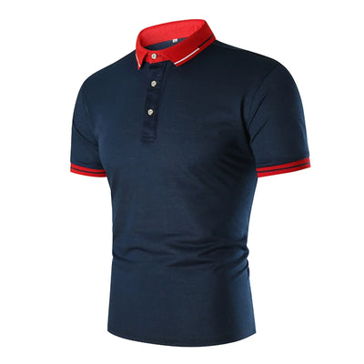 Rene – Stylisches Poloshirt mit Emblem und Farbakzenten