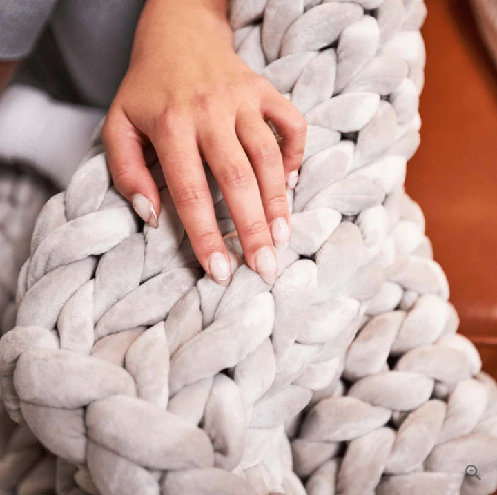 Caro Handgestrickte Damen Kuscheldecke