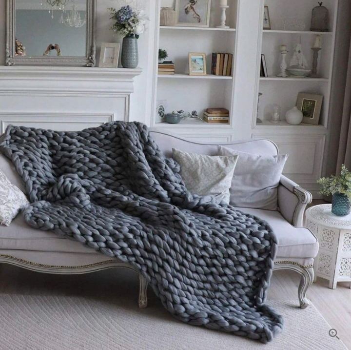 Caro Handgestrickte Damen Kuscheldecke