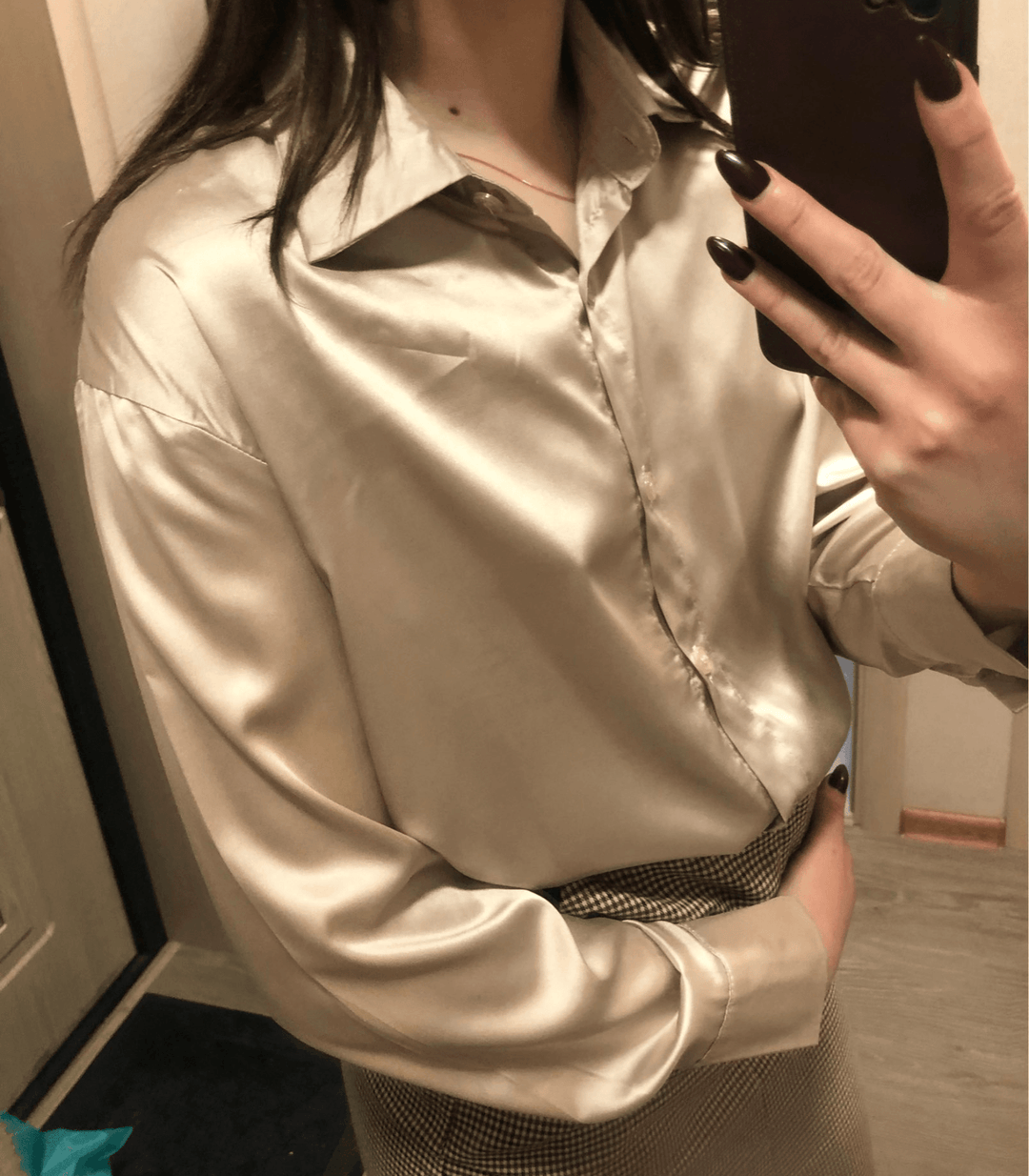 Elegante Satin Damen Bluse mit Knöpfen