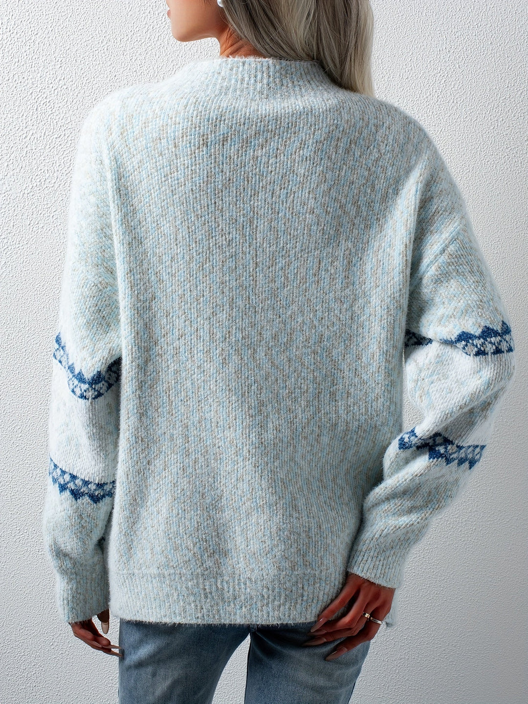 Gemütlicher Damen-Pullover mit Schneeflocken-Muster