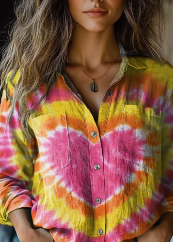 Buntes Tie-Dye Damen Shirt mit Herzmotiv