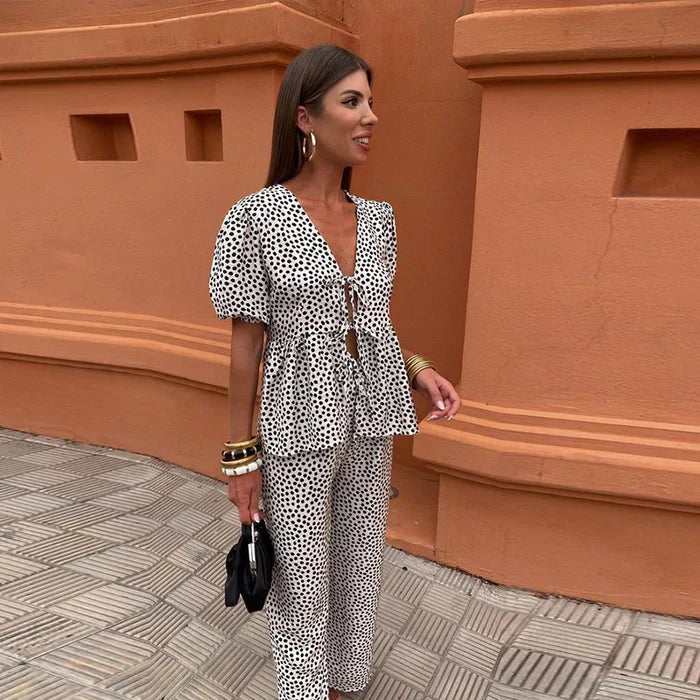 Stylisches Damen Zweiteiler-Sommeroutfit